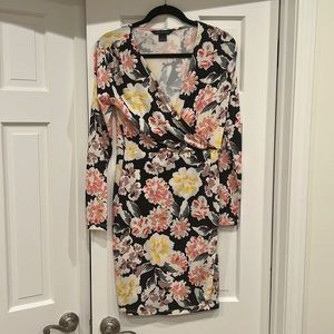 French Connection v neck dress size 6
